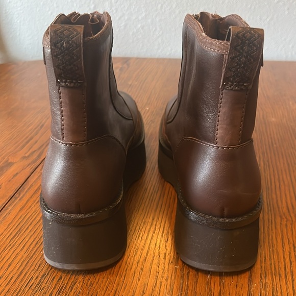 Ugg boots - Picture 6 of 8